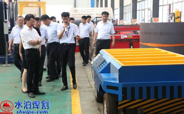 AGV機器人持續(xù)火熱，新領域帶來發(fā)展新機遇，水泊焊割自主研發(fā)的AGV小車